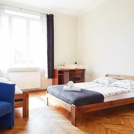 Green Yard Apartment Krowoderska Street Krakow Bagian luar foto