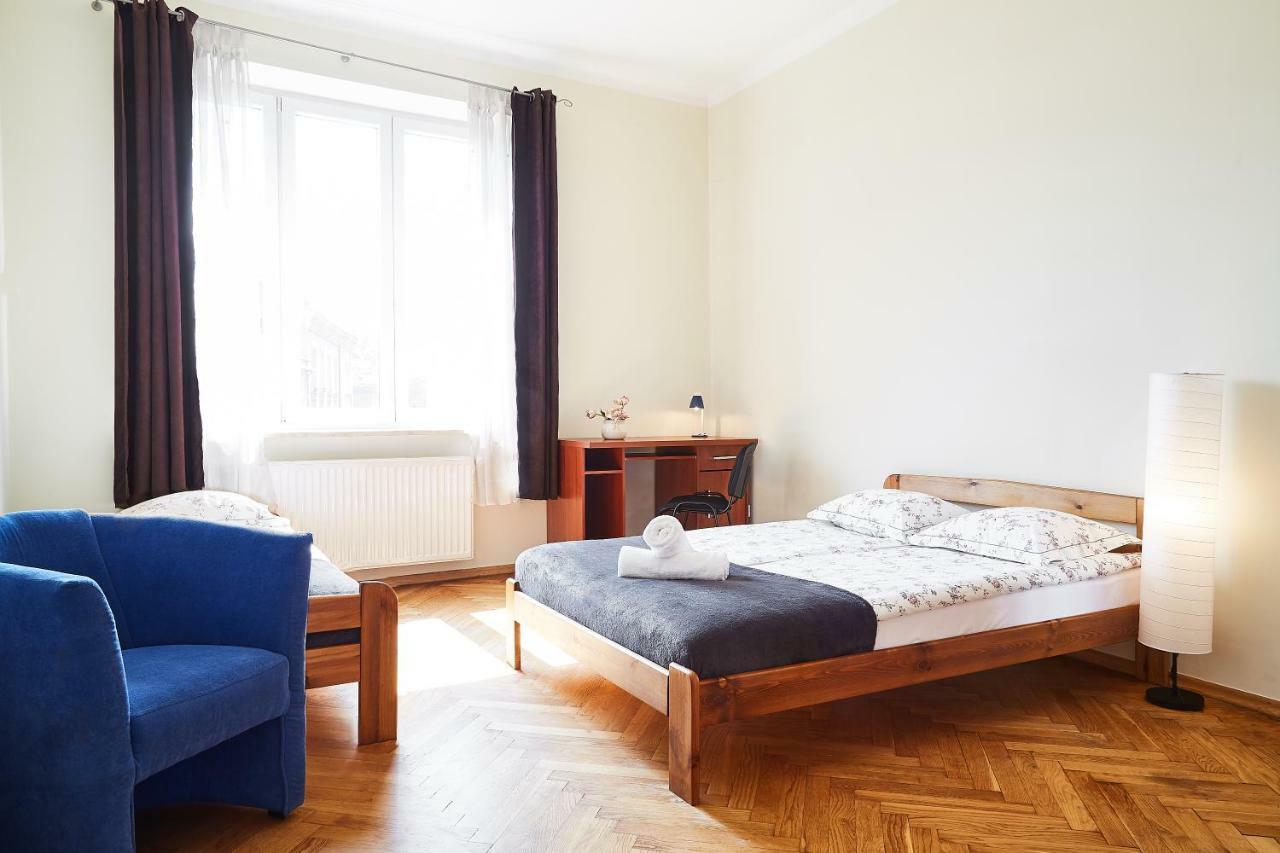 Green Yard Apartment Krowoderska Street Krakow Bagian luar foto